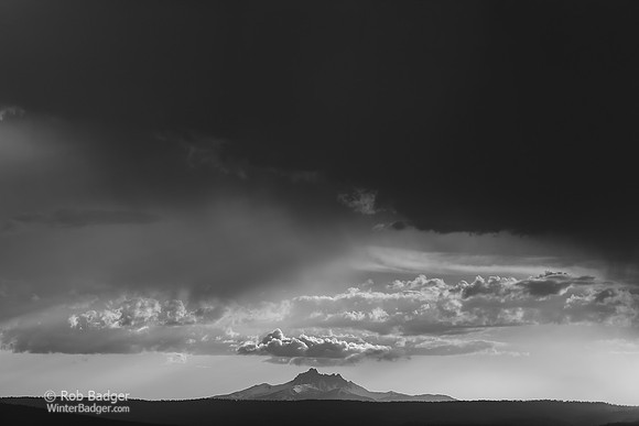 Thunderhead over mt jefferson Oregon_k3d1214_x1550_BW